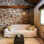 Stone House Bura *