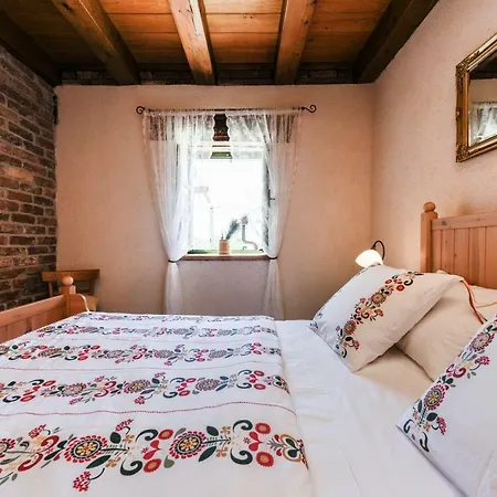 Stone House Bura