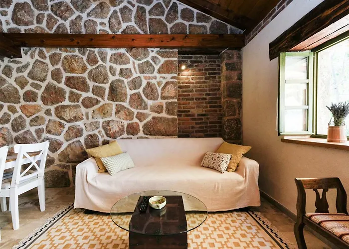 Stone House Bura *