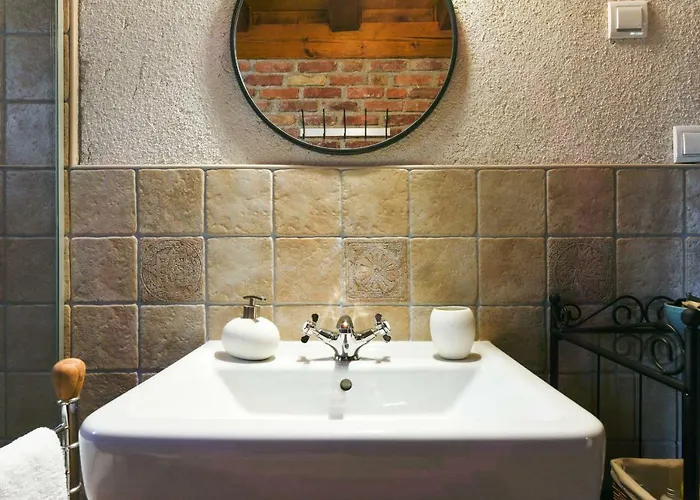 Stone House Bura *